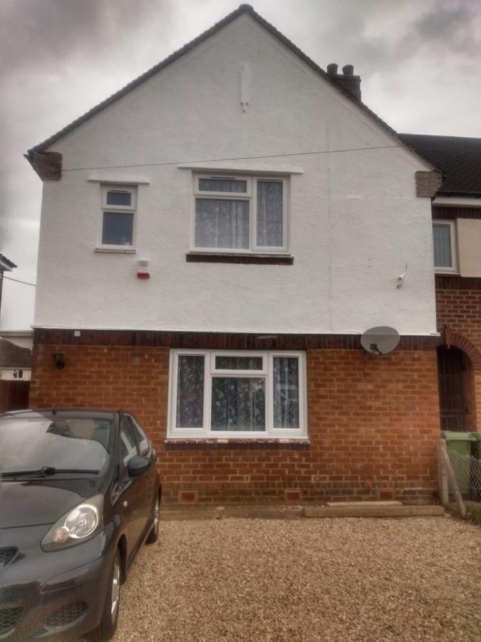 Cheltenham - 3 Bedroom, Parking, Disneyplus 외부 사진